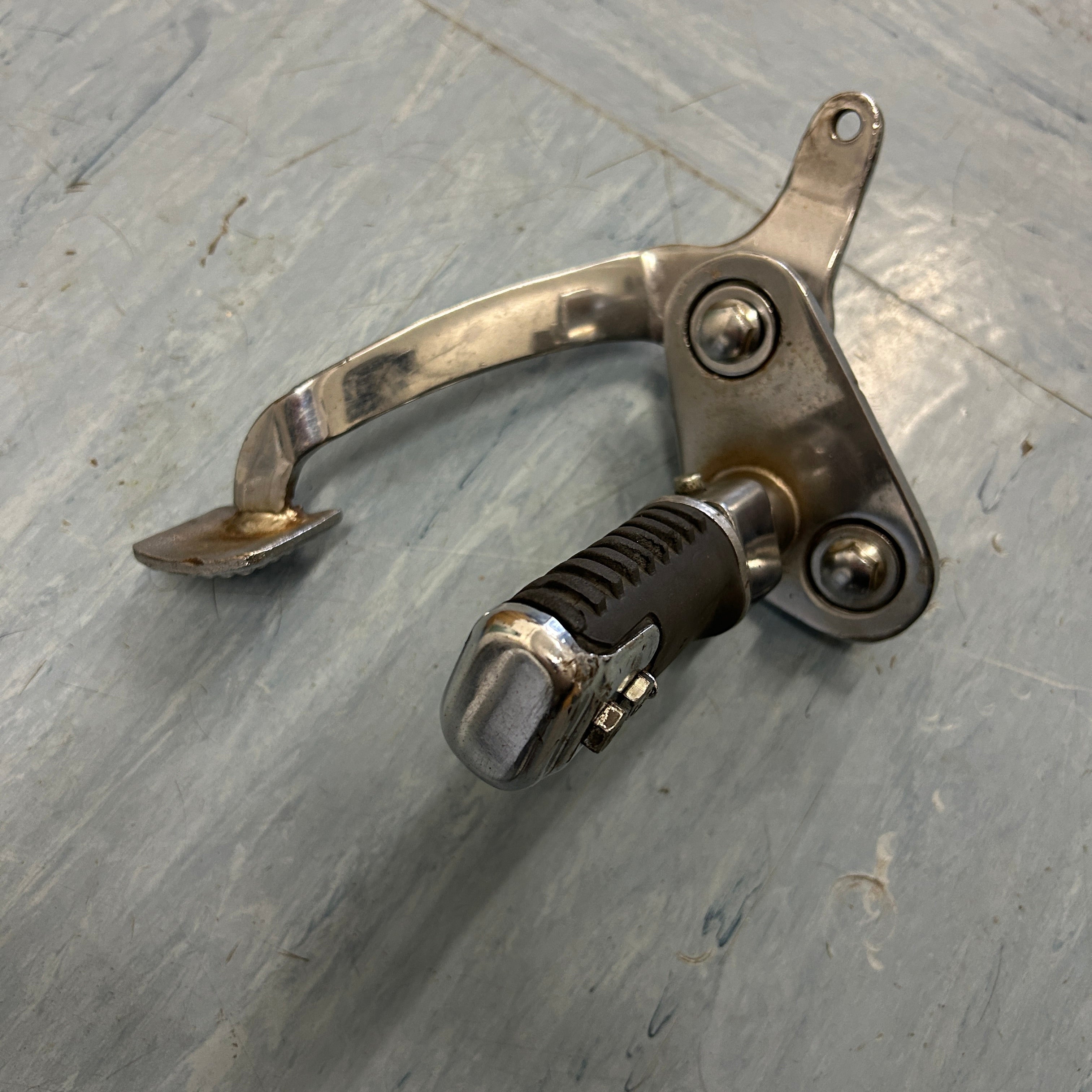 Pedana anteriore Dx completa