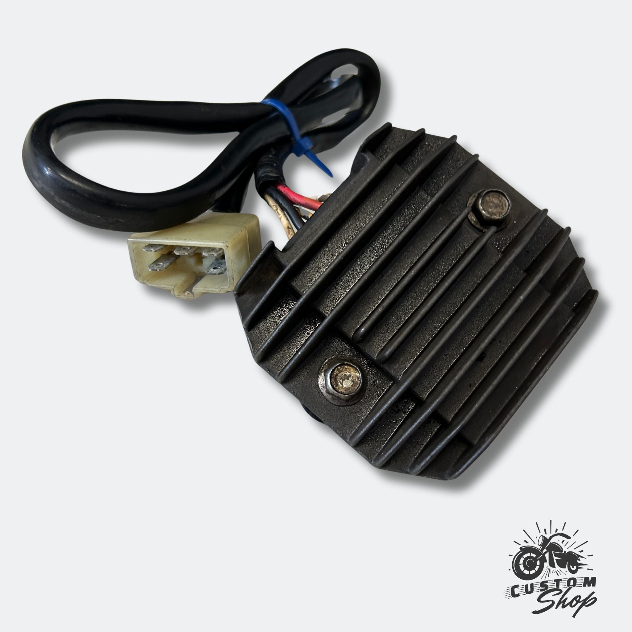 Regolatore di tensione