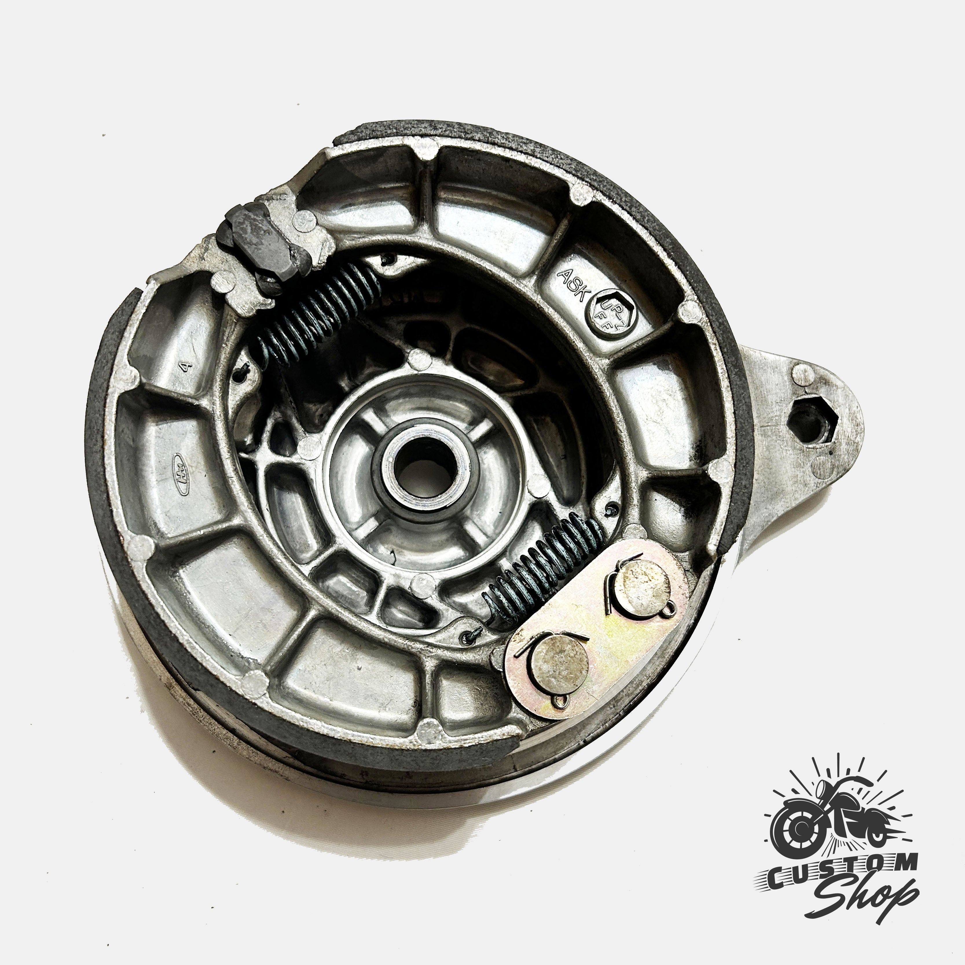 Piatto porta ceppi freno posteriore